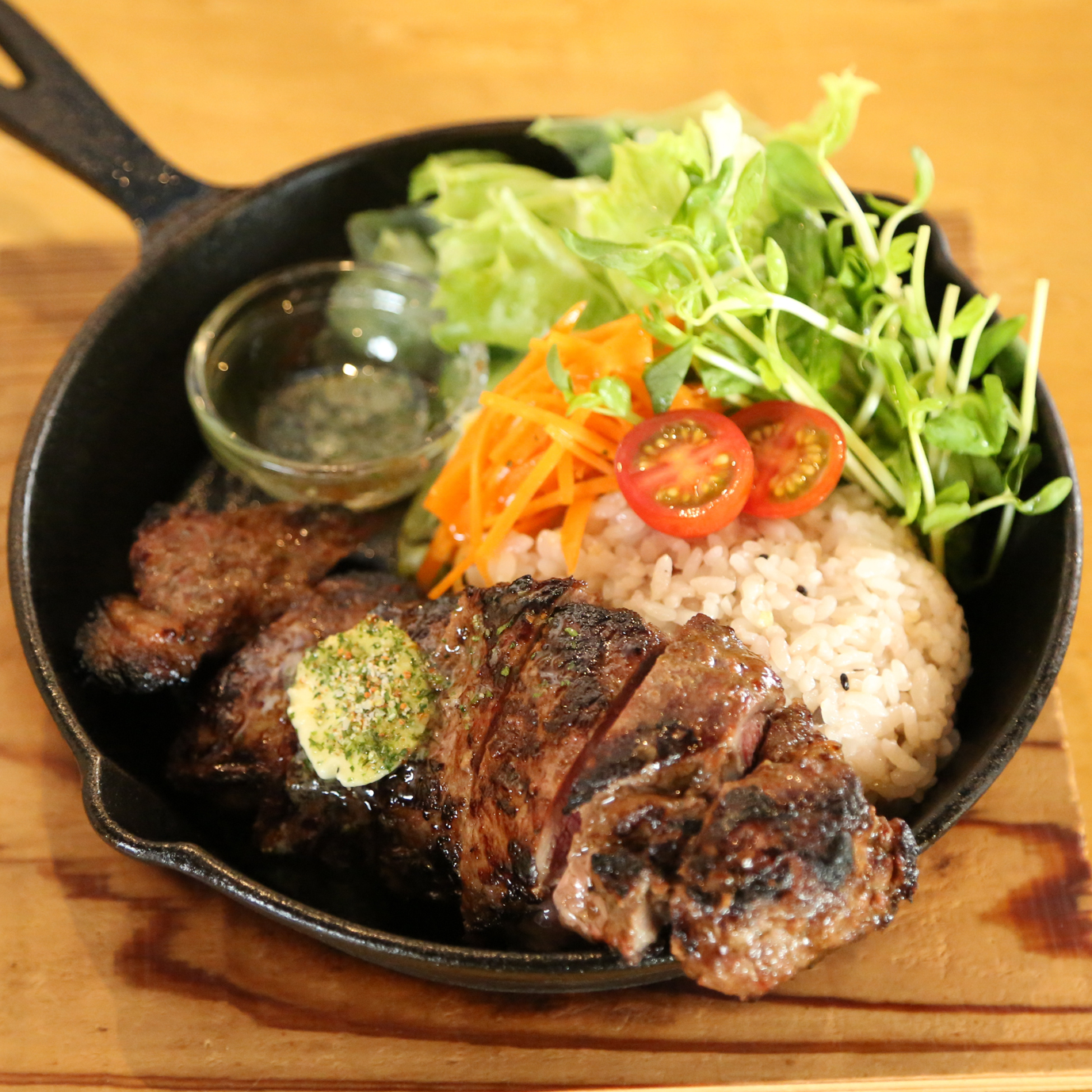 LUMBER YARD ランバーヤード 倉庫リノベーションの秘密基地 ハンモックカフェ グランピングツアー DIY